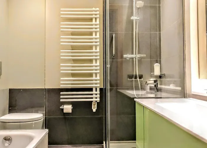Bizflats Eixample Apartman *